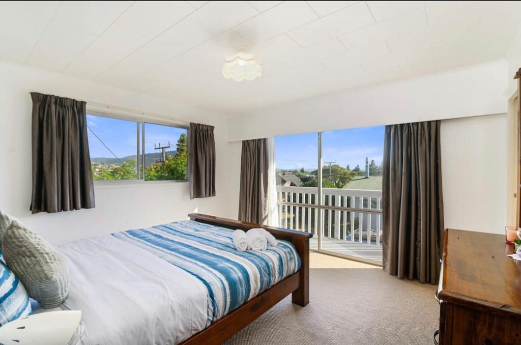 Spacious Utuhina holiday House - Resim 6