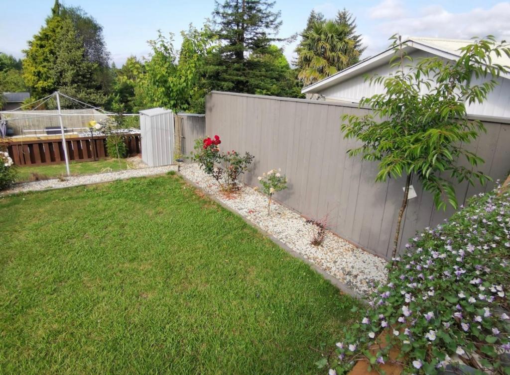 Spacious Utuhina holiday House - Resim 34