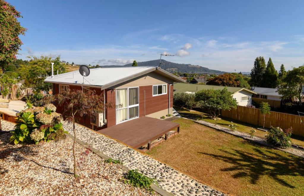 Spacious Utuhina holiday House - Resim 37