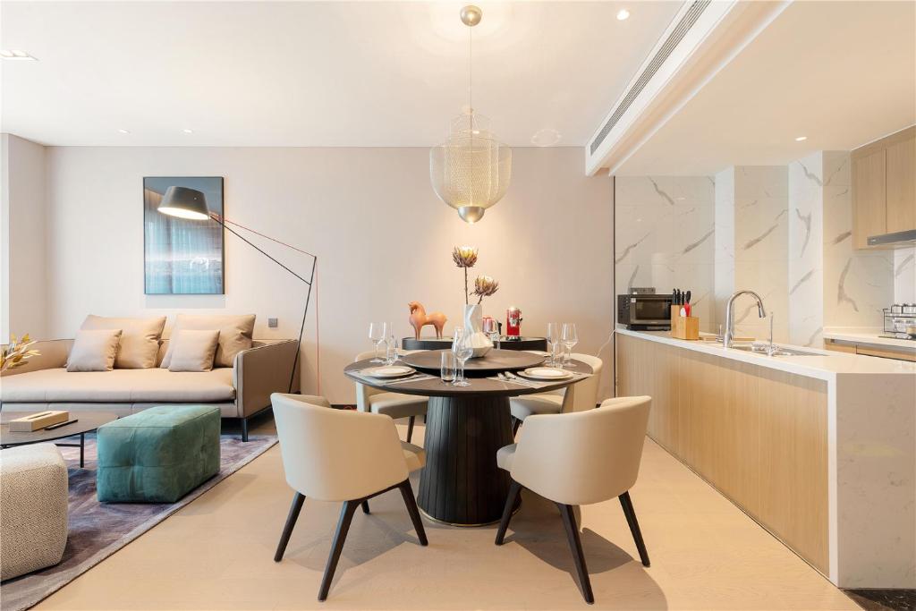 Nhà bếp/bếp nhỏ tại Cresasia Residence