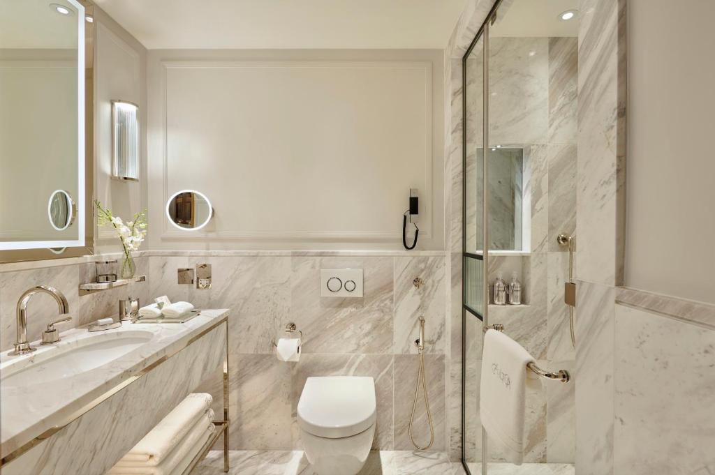 Jumeirah Carlton Tower London - Resim 45