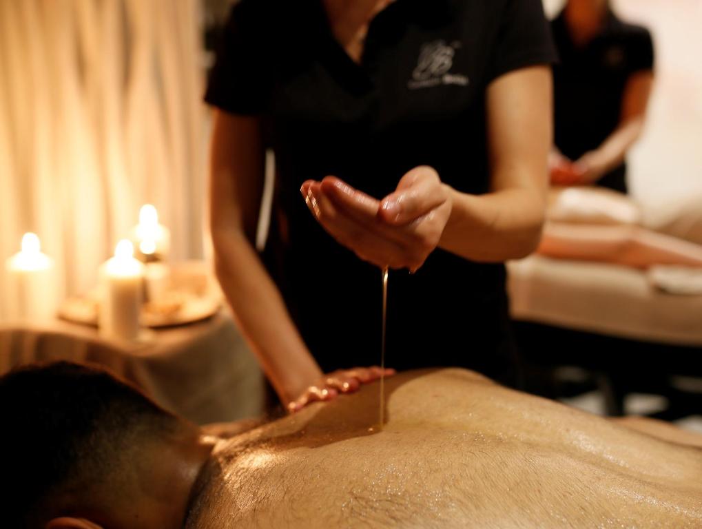 Hôtel Restaurant Athena Spa - Resim 16