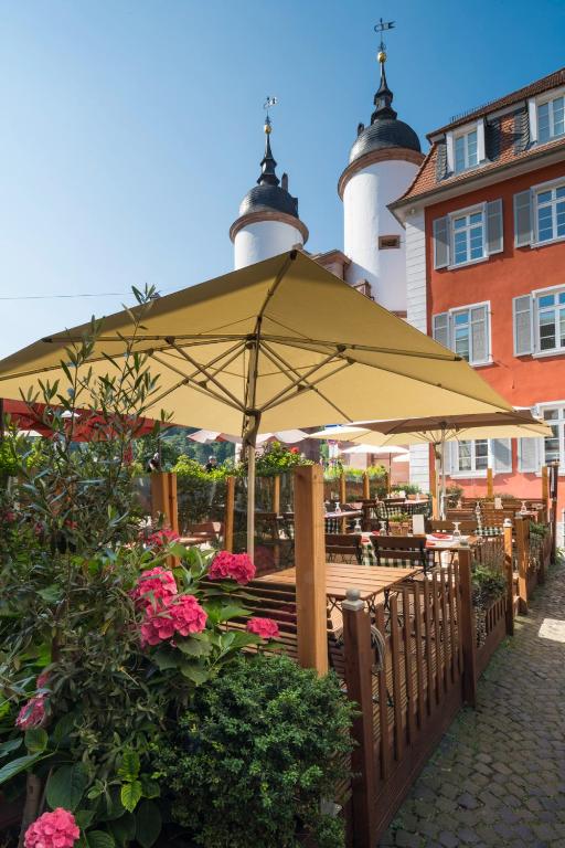 Restaurace v ubytování Hotel Zur Alten Brücke