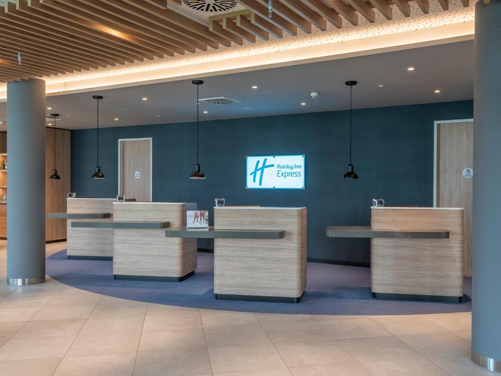 Holiday Inn Express Düsseldorf - Hauptbahnhof by IHG - Resim 27