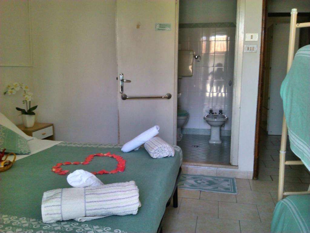 A bathroom at Albergo Maria Gabriella