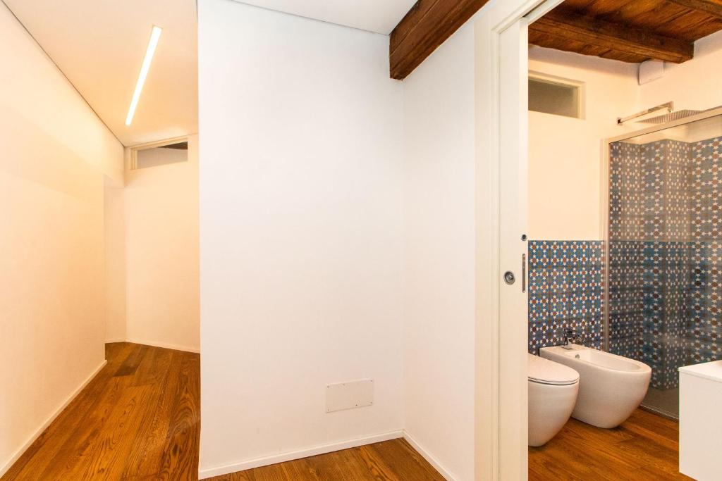 Kúpeľňa v ubytovaní Stylish Quardilatero Romano Central Flat