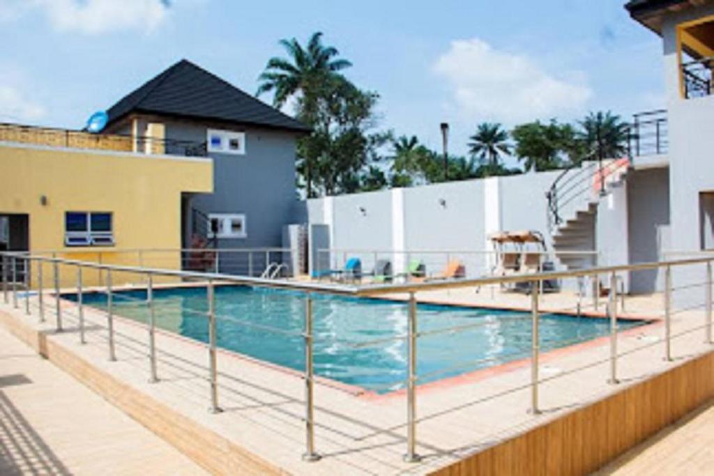 Bazén v ubytování Ilaji Hotels and Sports Resort nebo v jeho okolí