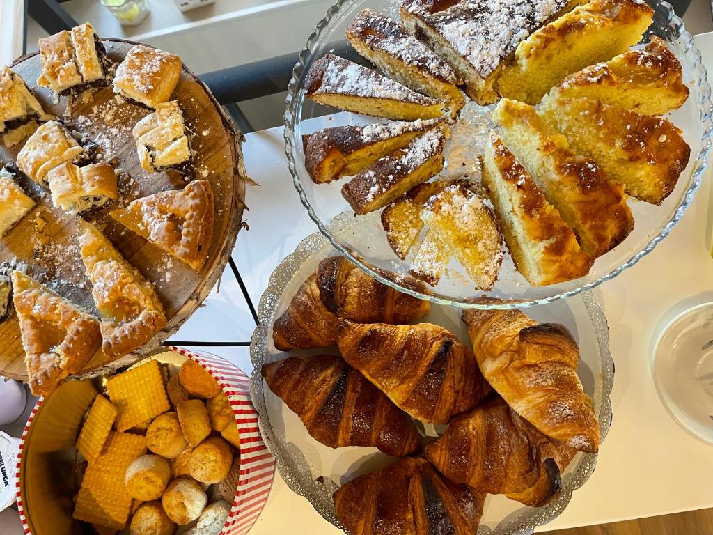Jedlo v ubytovaní bed & breakfast alebo blízkom okolí