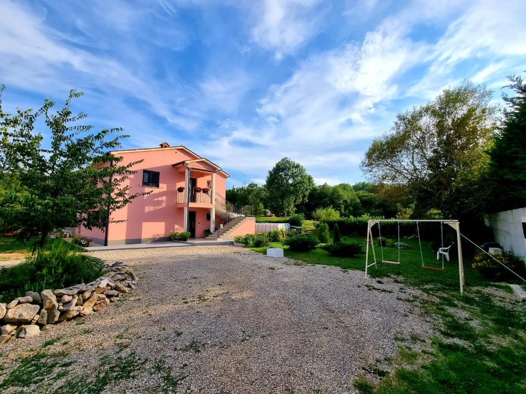 Fotografie z fotogalerie ubytování Roza apartment v destinaci Kršan