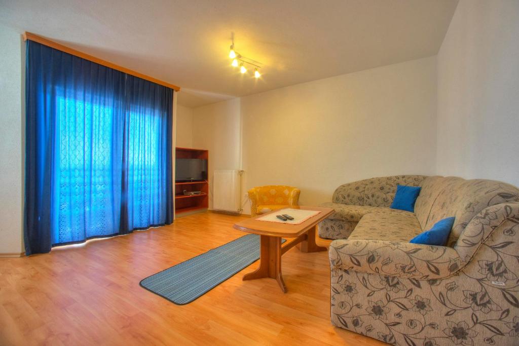 Posedenie v ubytovaní Apartments Peran
