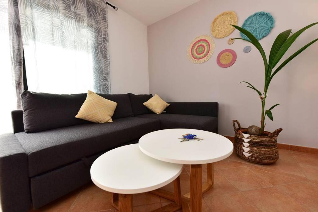 Posezení v ubytování Casa Platanera!!