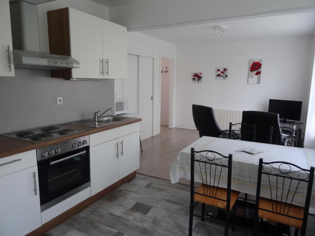 LES TILLEULS - Apartment With Balcony