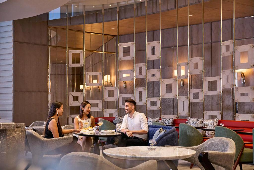 Ospiti di Four Seasons Hotel Hong Kong