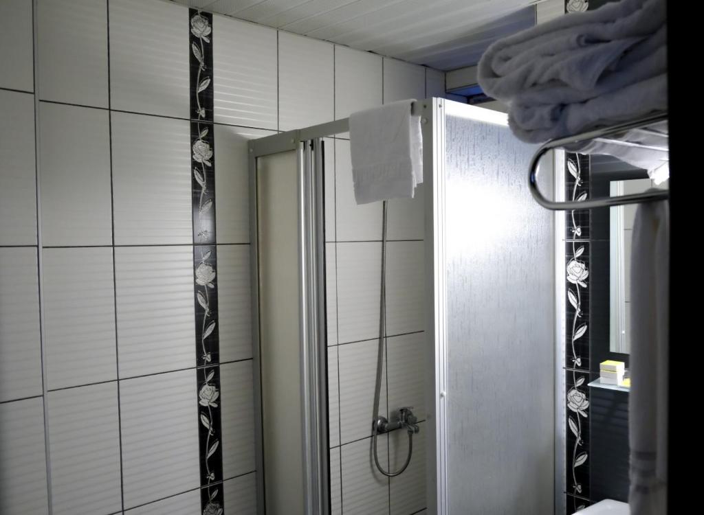 Koupelna v ubytování Kıspet Konak Hotel
