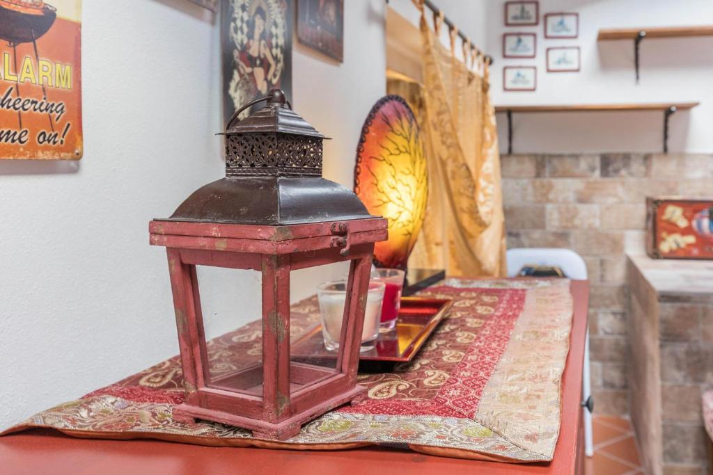 A bed or beds in a room at Le Case di Erminia Country Valeggio
