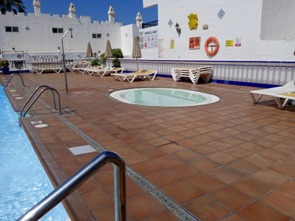 Bungalow Marbella Golf, Maspalomas, Spain - Booking.com