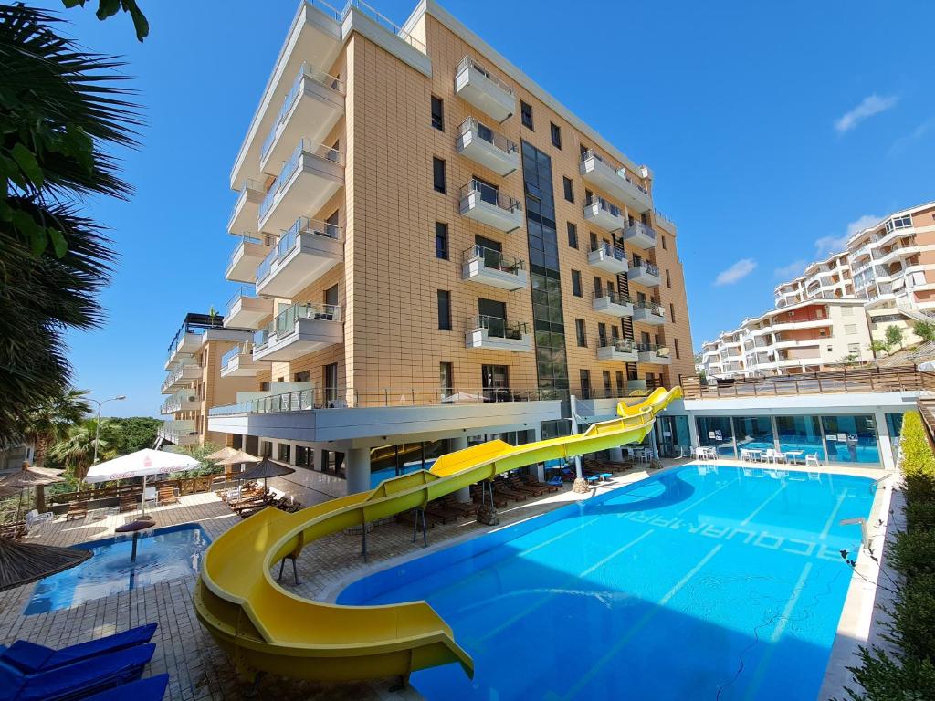 Holiday 2-Bedroom Apartment in Vlora - Imazhi 1