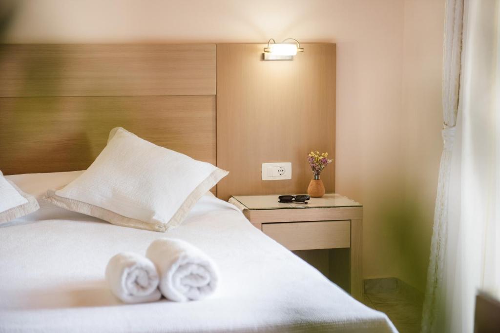 Rouchotas Apartments - 1