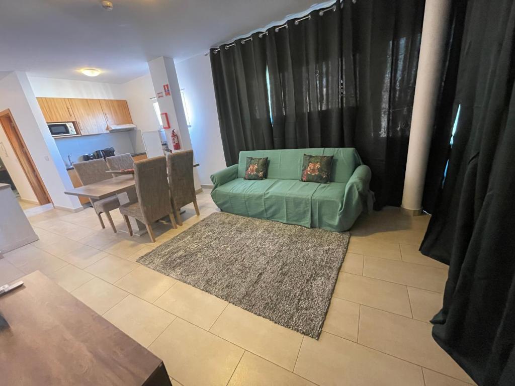 Esmeralda Holidays Apartments - Resim 3