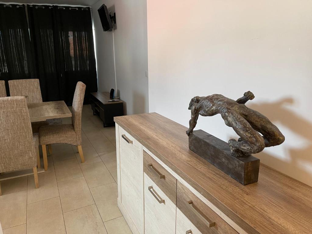 Esmeralda Holidays Apartments - Resim 12