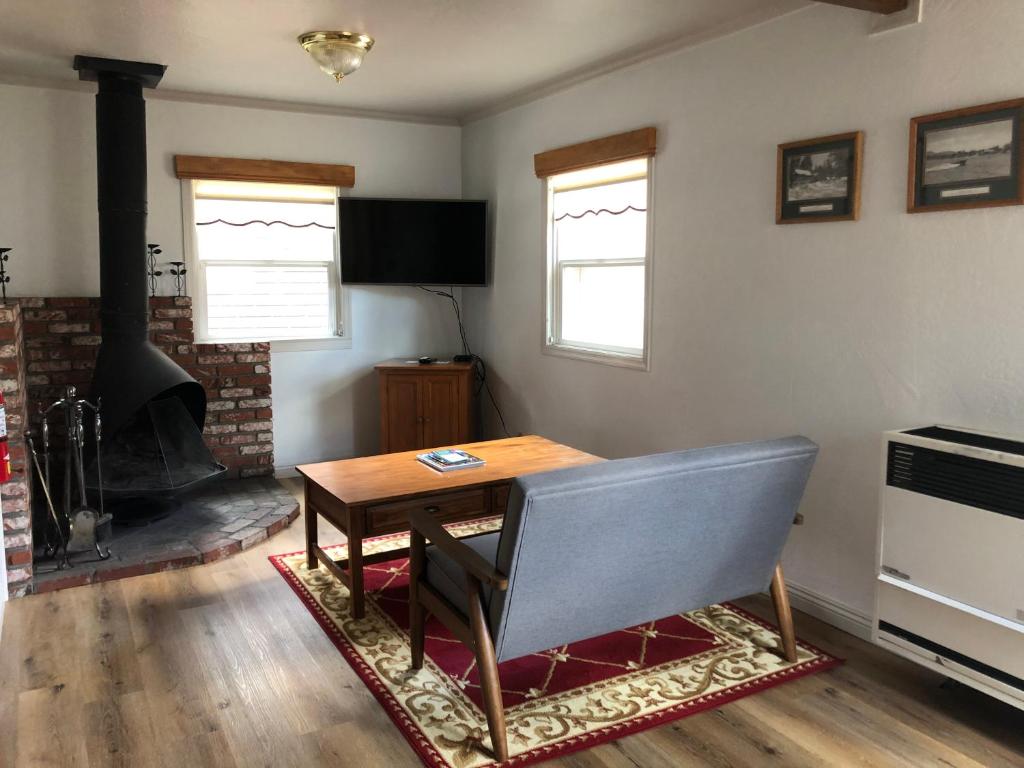 Bay Meadows Resort - Standard Suite