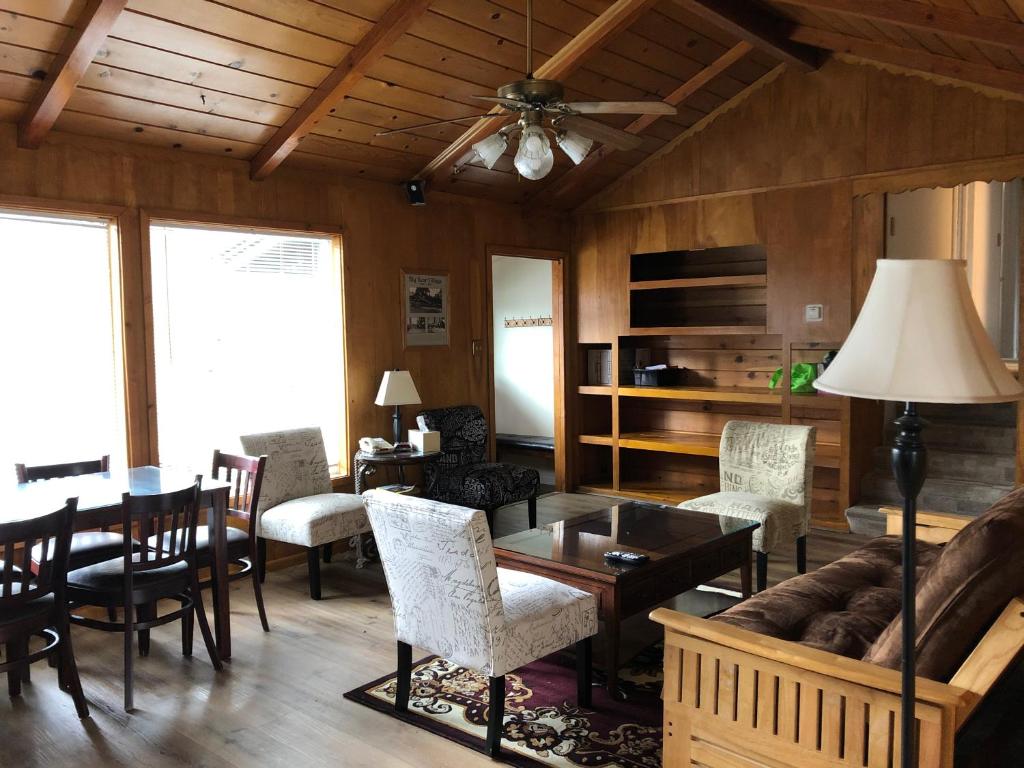 Bay Meadows Resort - Deluxe Family Suite