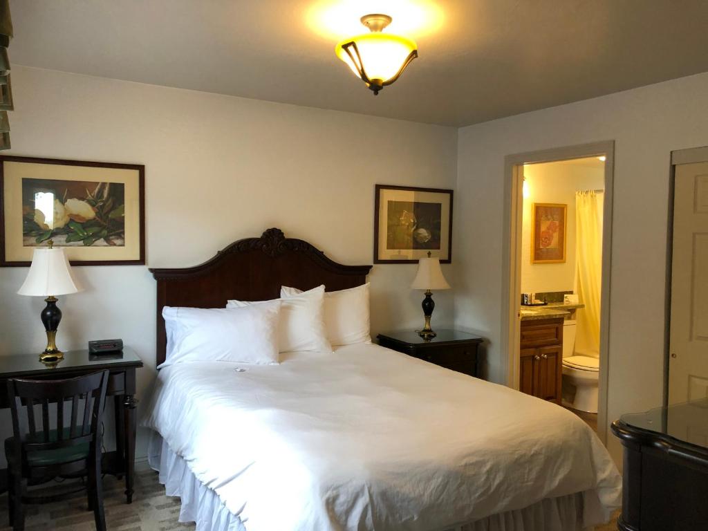 Bay Meadows Resort - Suite With Hot Tub