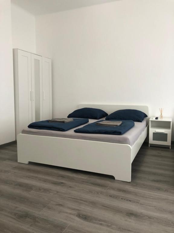 JA 12 Apartment 1051 Budapest, 12 József Attila utca kép - 1