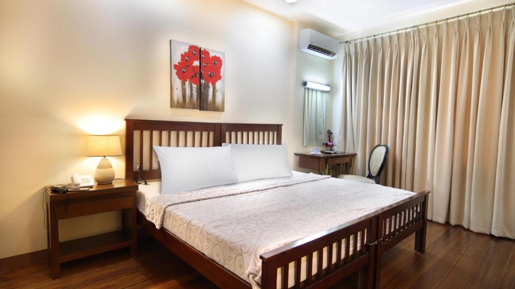 1775 Adriatico Suites - 声望池畔