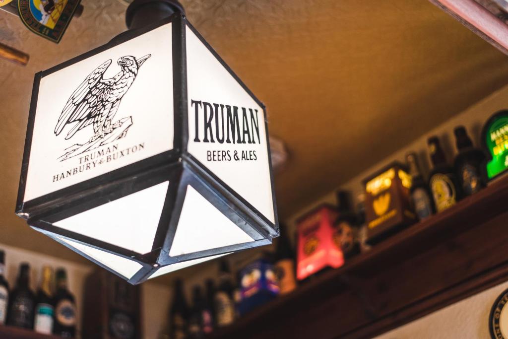 The Red Lion - Resim 24