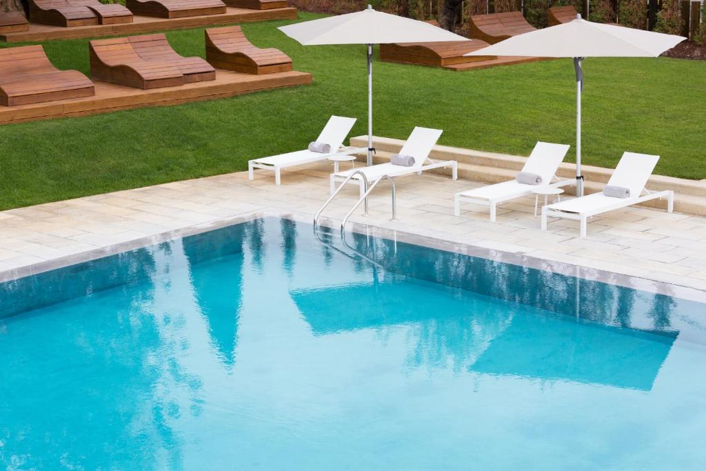 Bazén v ubytování OZADI Tavira Hotel nebo v jeho okolí
