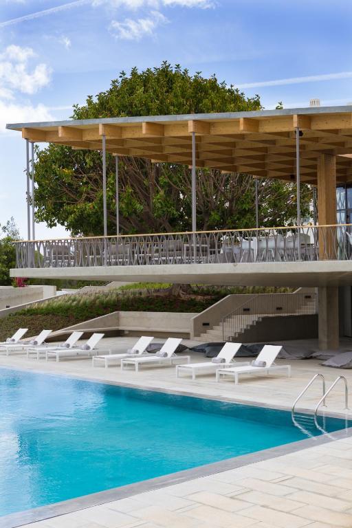 Bazén v ubytování OZADI Tavira Hotel nebo v jeho okolí