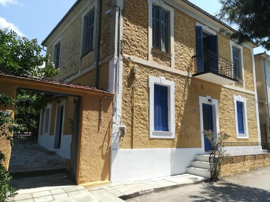 Budova, v ktorej sa dovolenkový dom nachádza