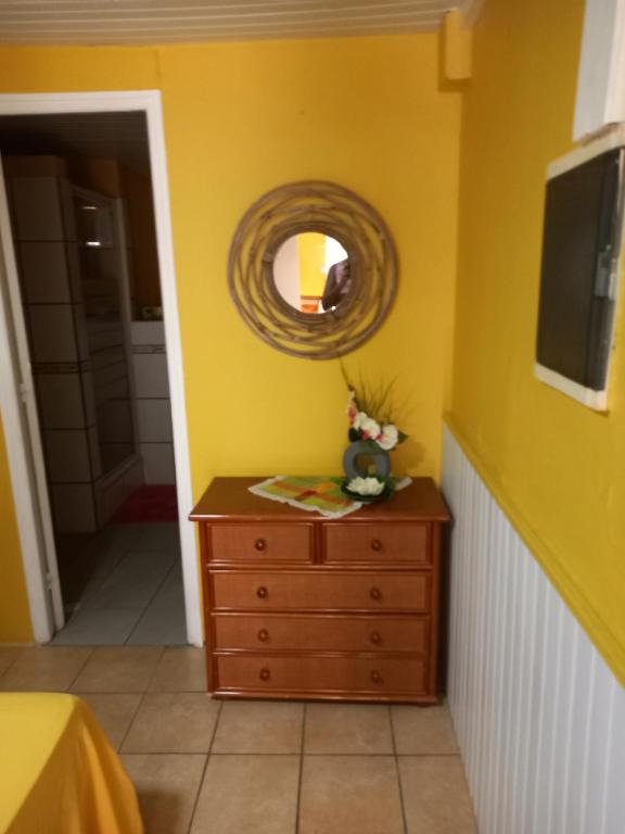 Fotografie z fotogalerie ubytování Petit appartement cosy près des plages v destinaci Sainte-Anne
