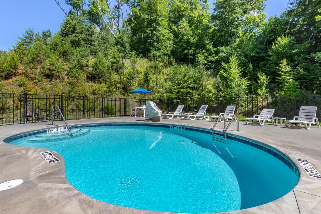 Microtel Inn & Suites Dillsboro/Sylva photo