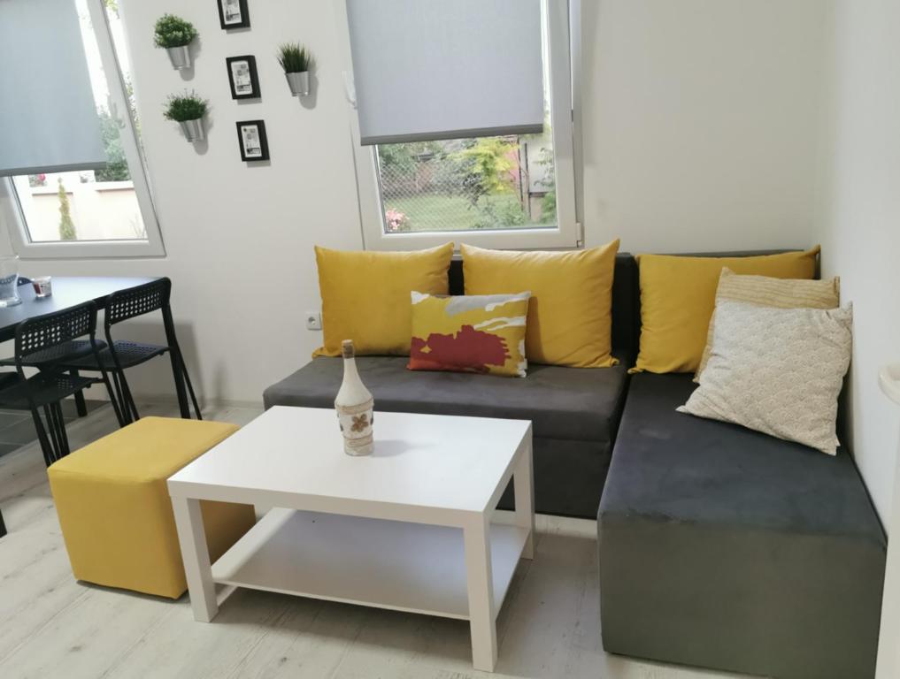 Kucerak111 - Apartamento Con Vista A La Piscina