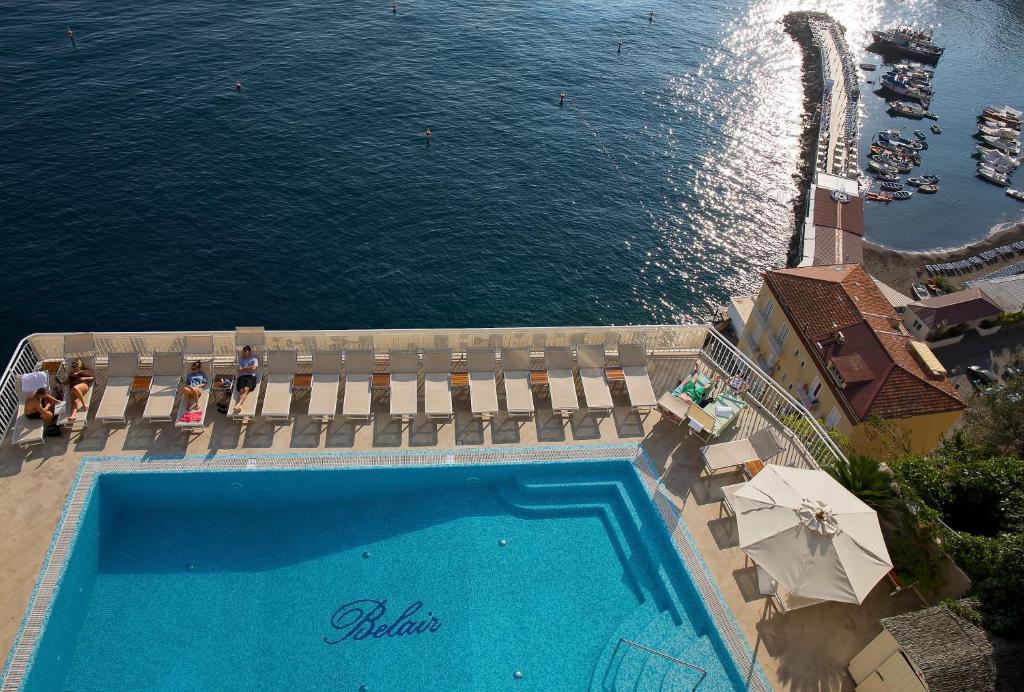Bazén v ubytování Hotel Belair nebo v jeho okolí