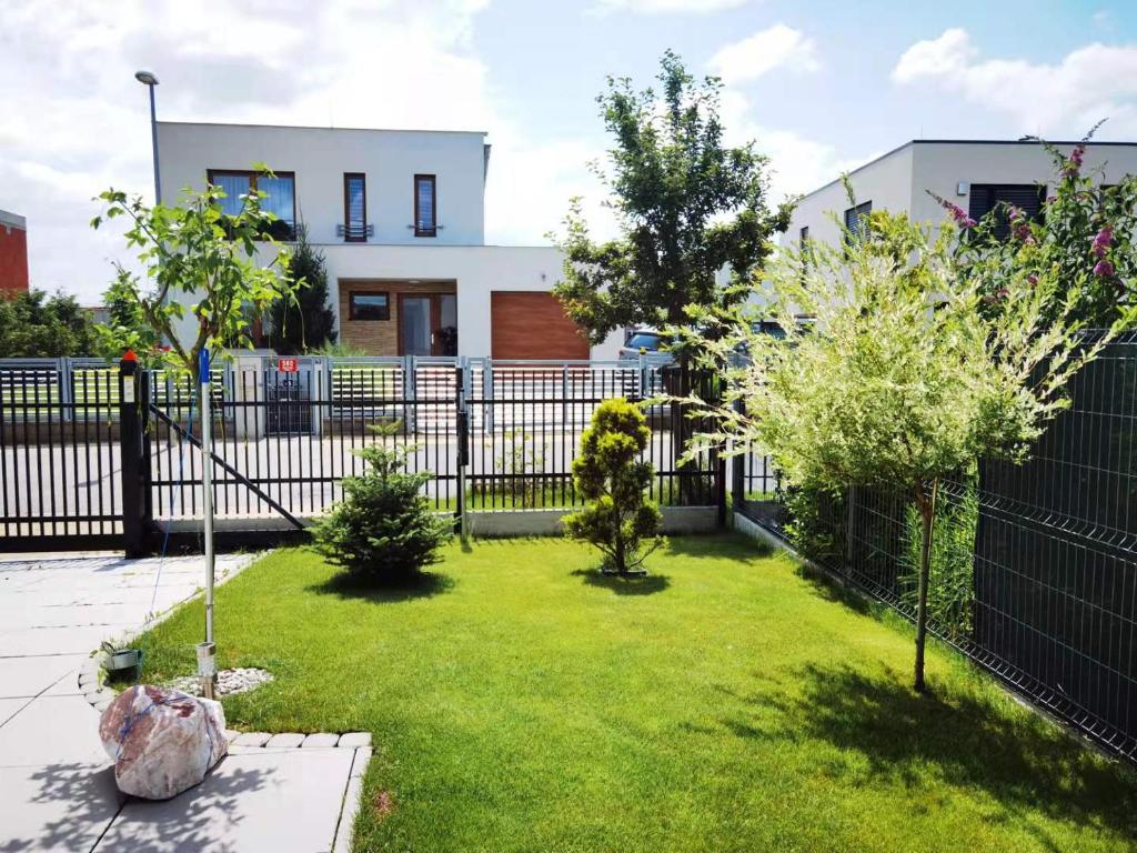 Zahrada ubytování yipin villa