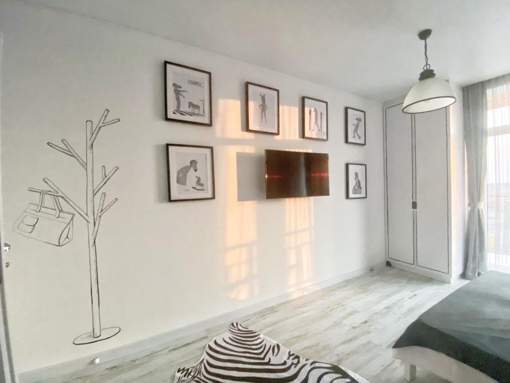 Kikasso Art Apart Odessa - Salle Familiale Avec Balcon