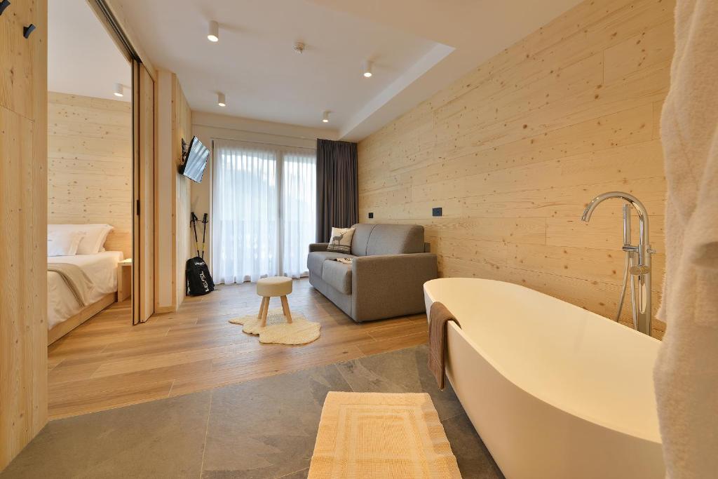 Hotel Valtellina - Suite King Con Balcón