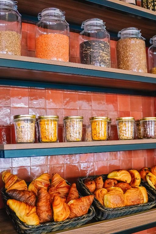 Timhotel Le Louvre - Resim 33