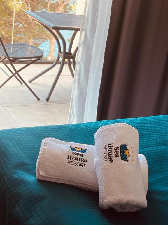 Sea House Resort - 8