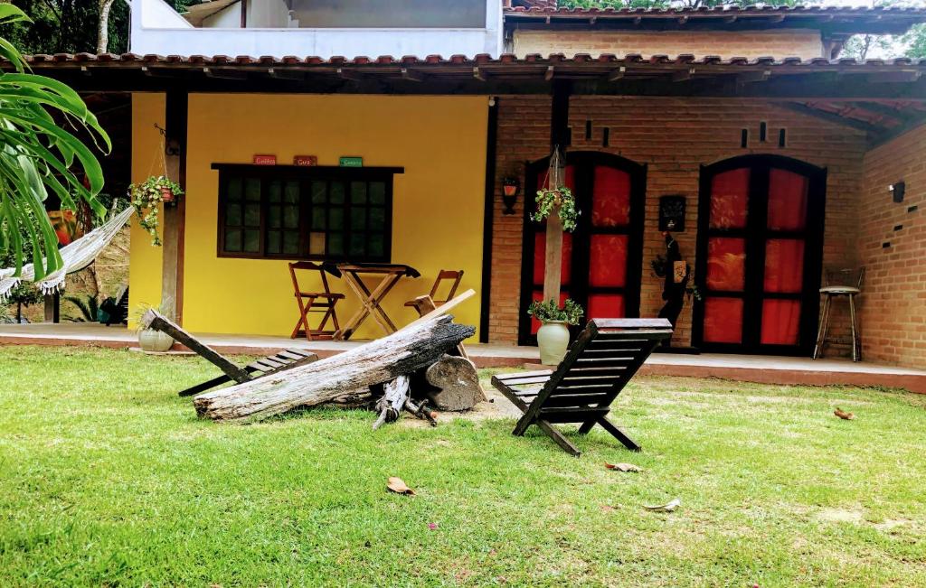 Casa Amarela No Vale Verde do Sana - Housity