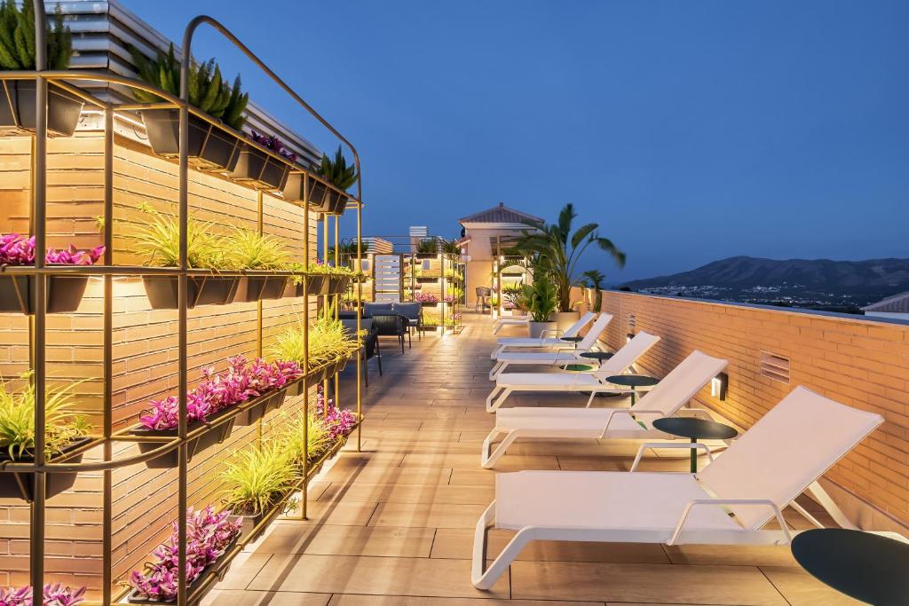 A seating area at Barceló la Nucía Hills