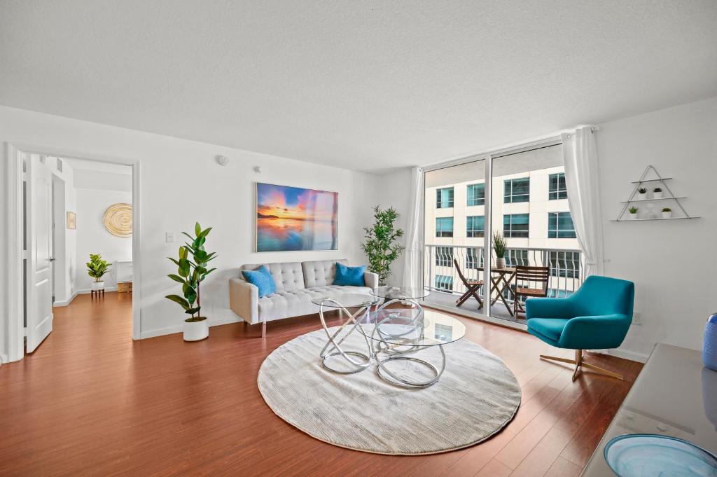 Χώρος καθιστικού στο Amazing Condo with FREE PARKING in Brickell Miami