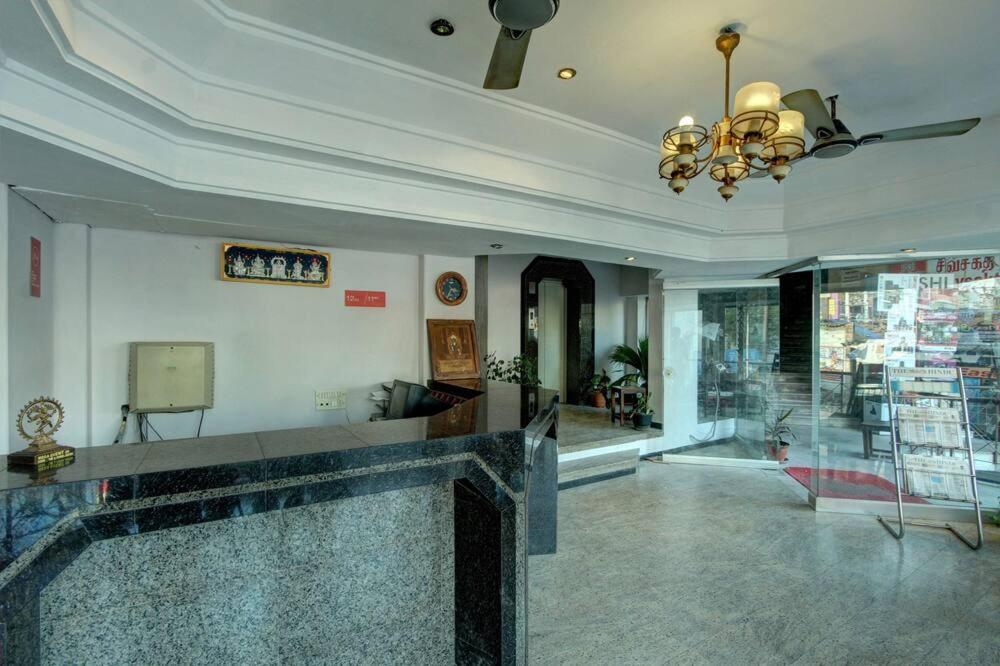 Gallery image of Padmam Hotel in Madurai