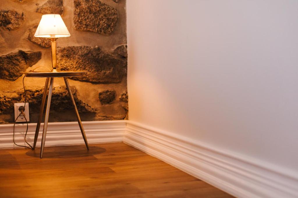 CITY STONE HOUSE - 8