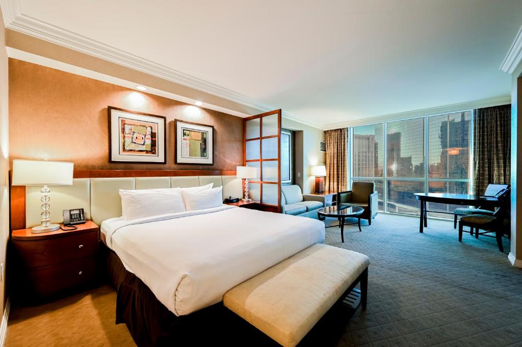 StripViewSuites at Signature - Studio Two-Bedroom - Strip View & Balcony
