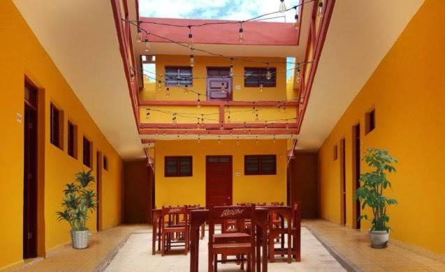 Hotel Paloma - Housity