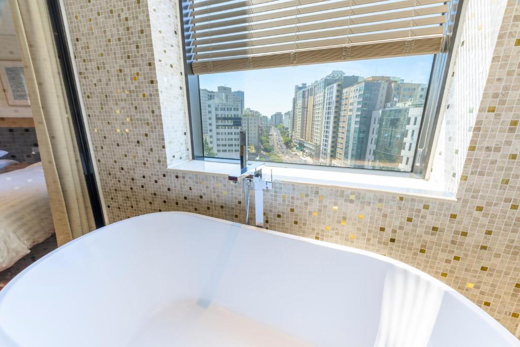 Shin Shin Hotel Jeju Airport - Junior Suite
